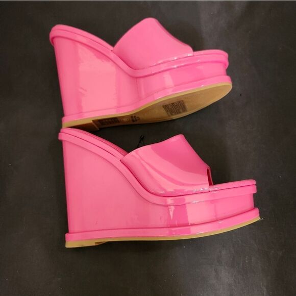 BRAND NEW FOREVER OPEN-TOE PLATFORM BLOCK-HEEL SANDAL - Picture 8 of 16